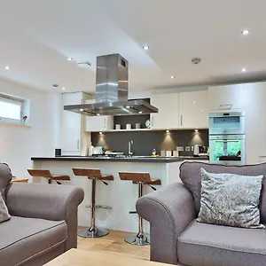 Amazing - Ravelston Terrace - Free Parking And Gym Apartment